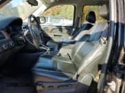 ✅ 2013 Chevrolet Suburban LT • VIN: 1GNSKJE78DR285229 • Lot: 77658614. Wystawiony na Copart z przebiegiem 324 356 mil. Bezpłatny archiwum sprzedaży aukcyjnych z USA i szczegółowy raport historii pojazdu na DreamBid. Zdjęcie 7.