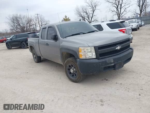 2008 Chevrolet Silverado 1500 Work Truck with VIN 1GCEC19X88Z192472, listed as a IAAI auction lot 41750884 with 191,650 mi miles and . Bid and sale history available at DreamBid. Image 1.