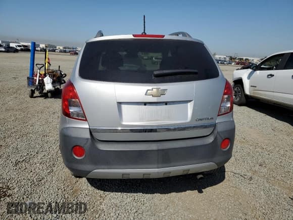 ✅ 2014 Chevrolet Captiva Sport LS • VIN: 3GNAL2EKXES600081 • Lot: 51345835. Wystawiony na Copart z przebiegiem 143 615 mil. Bezpłatny archiwum sprzedaży aukcyjnych z USA i szczegółowy raport historii pojazdu na DreamBid. Zdjęcie 6.