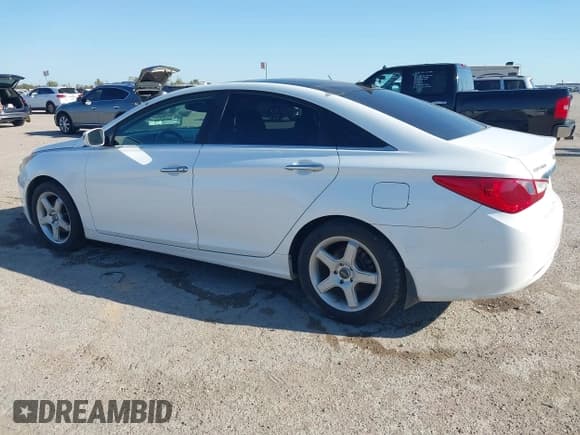 ✅ 2012 Hyundai Sonata SE • VIN: 5NPEC4AC3CH480314 • Lot: 43649021. Listed on IAAI with 184,944 mi. Free auction sales archive from the USA and detailed vehicle history report at DreamBid. Image 3.