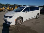 ✅ 2018 Chrysler Pacifica Limited • VIN: 2C4RC1GG1JR233058 • Lot: 86423365. Wystawiony na Copart z przebiegiem 111 769 mil. Bezpłatny archiwum sprzedaży aukcyjnych z USA i szczegółowy raport historii pojazdu na DreamBid. Zdjęcie 1.