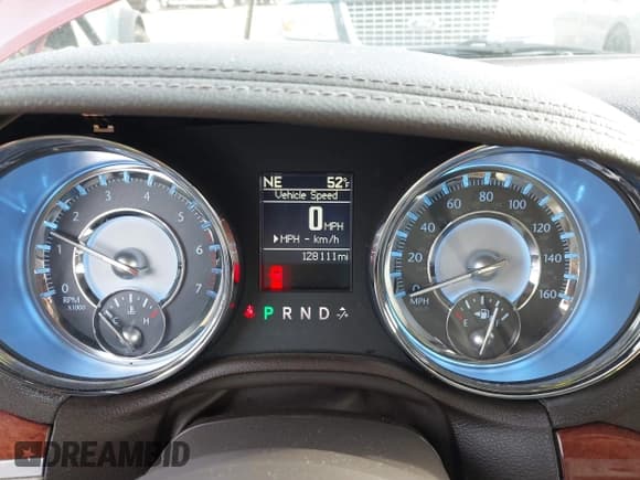 ✅ 2011 Chrysler 300 C • VIN: 2C3CK6CT2BH563294 • Лот: 43783226. Опубликован ранее на IAAI с пробегом 128 111 миль. Бесплатный доступ к архиву аукционных продаж из США и подробный отчёт об истории автомобиля на DreamBid. Изображение 7.