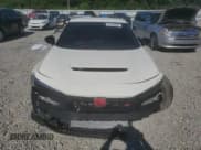 ✅ 2023 Honda Civic Type R • VIN: JHMFL5G42PX003702 • Lot: 61310054. Wystawiony na Copart z przebiegiem 3 158 mil. Bezpłatny archiwum sprzedaży aukcyjnych z USA i szczegółowy raport historii pojazdu na DreamBid. Zdjęcie 5.
