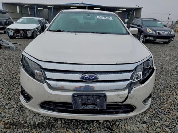 ✅ 2010 Ford Fusion Hybrid • VIN: 3FADP0L30AR394237 • Lot: 93926285. Listed on Copart with 109,159 mi. Free auction sales archive from the USA and detailed vehicle history report at DreamBid. Image 5.
