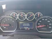 ✅ 2022 Chevrolet Silverado 1500 LT Trail Boss • VIN: 1GCPYFED9NZ181057 • Lot: 43574184. Wystawiony na IAAI z przebiegiem 25 856 mil. Bezpłatny archiwum sprzedaży aukcyjnych z USA i szczegółowy raport historii pojazdu na DreamBid. Zdjęcie 7.