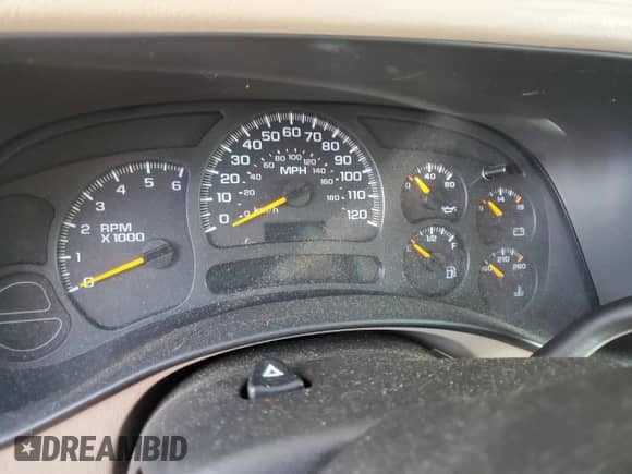 2005 Chevrolet Suburban LT с VIN 3GNEC16Z35G134150, выставлен на аукционе Copart как лот 76269494 с пробегом Не указан миль и На запчасти • Non repairable. История ставок и продаж доступна на DreamBid. Изображение 9.