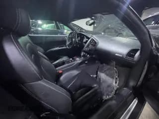 ✅ 2015 Audi R8 • VIN: WUASUAFG5FN000694 • Lot: 38888454. Listed on Copart with 9,775 mi. Free auction sales archive from the USA and detailed vehicle history report at DreamBid. Image 6.