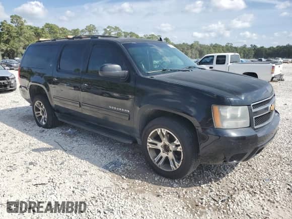 2013 Chevrolet Suburban LT с VIN 1GNSKJE79DR169165, выставлен на аукционе Copart как лот 89437395 с пробегом 314 051 миль миль и Списание • Salvage title. История ставок и продаж доступна на DreamBid. Изображение 4.