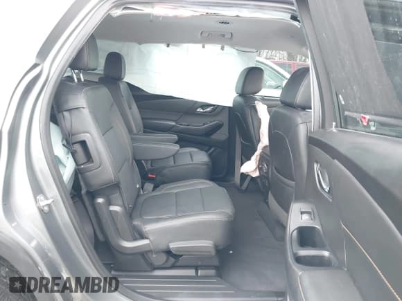 ✅ 2021 Chevrolet Traverse RS • VIN: 1GNEVJKW4MJ163501 • Lot: 41344427. Wystawiony na IAAI z przebiegiem Nie podano. Bezpłatny archiwum sprzedaży aukcyjnych z USA i szczegółowy raport historii pojazdu na DreamBid. Zdjęcie 8.