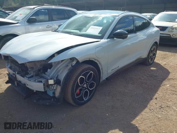 ✅ 2023 Ford Mustang Mach-E GT • VIN: 3FMTK4SE1PMA44678 • Лот: 43323217. Опубликован ранее на IAAI с пробегом 29 463 миль. Бесплатный доступ к архиву аукционных продаж из США и подробный отчёт об истории автомобиля на DreamBid. Изображение 19.