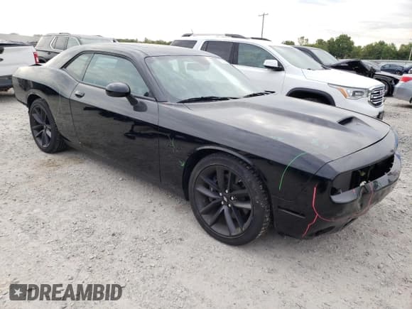 ✅ 2022 Dodge Challenger R/T • VIN: 2C3CDZBT2NH193952 • Lot: 71886054. Wystawiony na Copart z przebiegiem 10 040 mil. Bezpłatny archiwum sprzedaży aukcyjnych z USA i szczegółowy raport historii pojazdu na DreamBid. Zdjęcie 4.