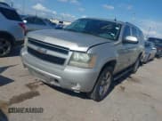 ✅ 2008 Chevrolet Suburban 2LT • VIN: 3GNFC16038G299755 • Lot: 42088092. Listed on IAAI with 141,876 mi. Free auction sales archive from the USA and detailed vehicle history report at DreamBid. Image 2.