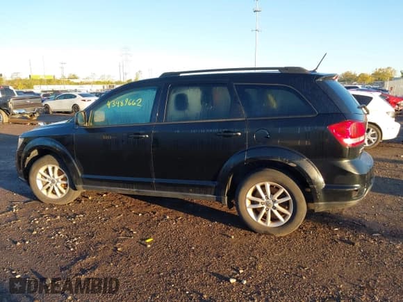 ✅ 2015 Dodge Journey SXT • VIN: 3C4PDDBG4FT526065 • Lot: 43489662. Wystawiony na IAAI z przebiegiem 186 564 mil. Bezpłatny archiwum sprzedaży aukcyjnych z USA i szczegółowy raport historii pojazdu na DreamBid. Zdjęcie 14.