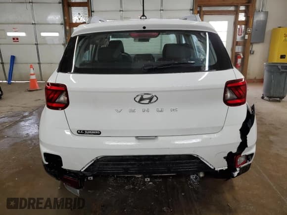 ✅ 2024 Hyundai Venue SEL • VIN: KMHRC8A3XRU331868 • Lot: 45522005. Wystawiony na Copart z przebiegiem 3 039 mil. Bezpłatny archiwum sprzedaży aukcyjnych z USA i szczegółowy raport historii pojazdu na DreamBid. Zdjęcie 6.