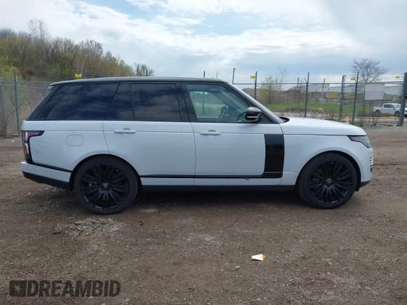 ✅ 2019 Land Rover Range Rover • VIN: SALGS2RE6KA535049 • Lot: 42117405. Listed on IAAI with 118,352 mi. Free auction sales archive from the USA and detailed vehicle history report at DreamBid. Image 13.