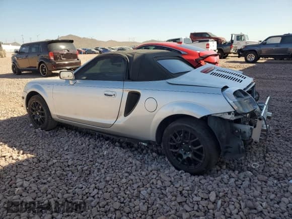 ✅ 2000 Toyota MR2 • VIN: JTDFR3206Y0020599 • Лот: 47316875. Опубликован ранее на Copart с пробегом Не указан. Бесплатный доступ к архиву аукционных продаж из США и подробный отчёт об истории автомобиля на DreamBid. Изображение 2.