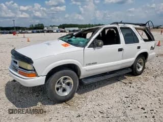 ✅ 2004 Chevrolet Blazer LS • VIN: 1GNCS13X04K117424 • Lot: 67763945. Listed on Copart with Not provided. Free auction sales archive from the USA and detailed vehicle history report at DreamBid. Image 1.