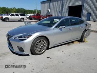✅ 2024 Lexus LS 500 • VIN: JTHD51GF5R5012520 • Лот: 49307425. Опубликован ранее на Copart с пробегом 1 728 миль. Бесплатный доступ к архиву аукционных продаж из США и подробный отчёт об истории автомобиля на DreamBid. Изображение 1.
