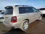 2007 Toyota Highlander w/3rd Row с VIN JTEDD21AX70155637, выставлен на аукционе Copart как лот 46425805 с пробегом 202 974 миль миль и Списание • Salvage title. История ставок и продаж доступна на DreamBid. Изображение 3.