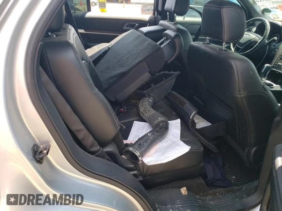 ✅ 2016 Ford Explorer Limited • VIN: 1FM5K7FH3GGA75875 • Lot: 71093725. Wystawiony na Copart z przebiegiem 95 267 mil. Bezpłatny archiwum sprzedaży aukcyjnych z USA i szczegółowy raport historii pojazdu na DreamBid. Zdjęcie 11.