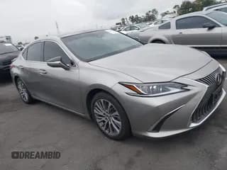 ✅ 2021 Lexus ES 350 • VIN: 58ADZ1B15MU094205 • Лот: 42801797. Опубликован ранее на IAAI с пробегом 58 092 миль. Бесплатный доступ к архиву аукционных продаж из США и подробный отчёт об истории автомобиля на DreamBid. Изображение 1.