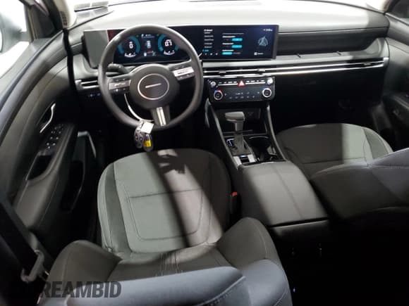 ✅ 2025 Hyundai Tucson SEL • VIN: 5NMJBCDE1SH569240 • Lot: 64544225. Listed on Copart with 127 mi. Free auction sales archive from the USA and detailed vehicle history report at DreamBid. Image 8.