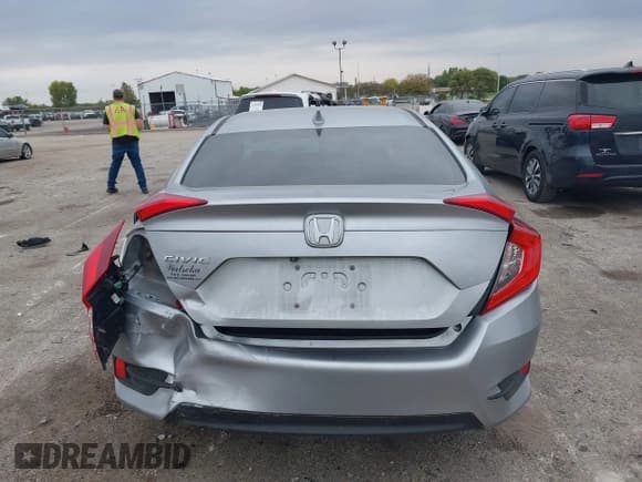 ✅ 2017 Honda Civic EX • VIN: 19XFC2F73HE003852 • Лот: 43458979. Опубликован ранее на IAAI с пробегом 161 045 миль. Бесплатный доступ к архиву аукционных продаж из США и подробный отчёт об истории автомобиля на DreamBid. Изображение 16.