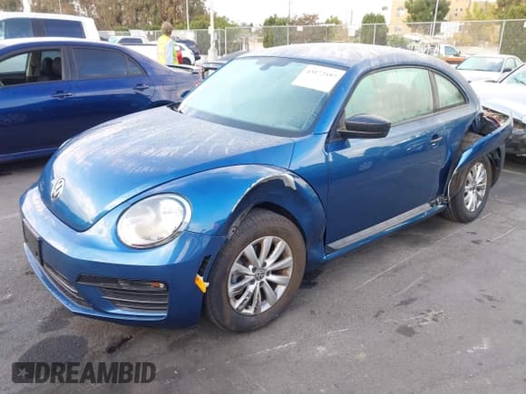 ✅ 2017 Volkswagen Beetle Fleet • VIN: 3VWF17AT1HM622444 • Lot: 43172597. Wystawiony na IAAI z przebiegiem 43 299 mil. Bezpłatny archiwum sprzedaży aukcyjnych z USA i szczegółowy raport historii pojazdu na DreamBid. Zdjęcie 19.