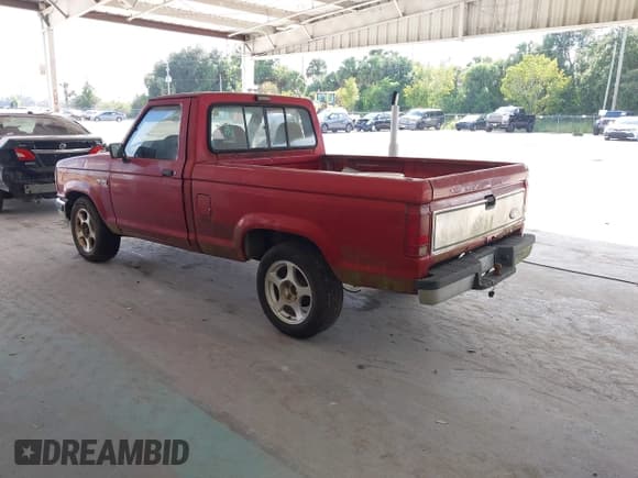 ✅ 1992 Ford Ranger Splash • VIN: 1FTCR10X7NTA24887 • Лот: 43337333. Опубликован ранее на IAAI с пробегом 11 684 миль. Бесплатный доступ к архиву аукционных продаж из США и подробный отчёт об истории автомобиля на DreamBid. Изображение 3.
