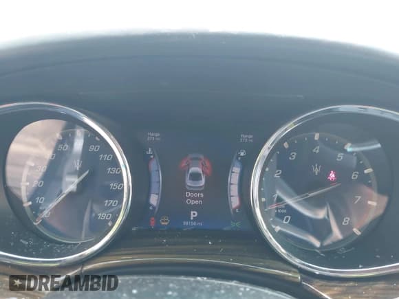 ✅ 2014 Maserati Quattroporte S Q4 • VIN: ZAM56RRA9E1106514 • Lot: 42574348. Wystawiony na IAAI z przebiegiem 98 156 mil. Bezpłatny archiwum sprzedaży aukcyjnych z USA i szczegółowy raport historii pojazdu na DreamBid. Zdjęcie 7.