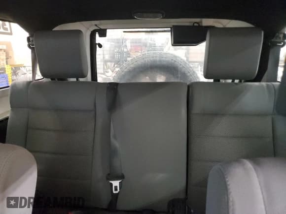 ✅ 2009 Jeep Wrangler Unlimited Sahara • VIN: 1J4GA59159L754330 • Лот: 80539615. Опубликован ранее на Copart с пробегом 221 621 миль. Бесплатный доступ к архиву аукционных продаж из США и подробный отчёт об истории автомобиля на DreamBid. Изображение 10.