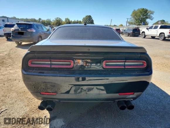 ✅ 2023 Dodge Challenger SRT Hellcat Jailbreak • VIN: 2C3CDZC97PH617423 • Lot: 90866645. Wystawiony na Copart z przebiegiem 11 956 mil. Bezpłatny archiwum sprzedaży aukcyjnych z USA i szczegółowy raport historii pojazdu na DreamBid. Zdjęcie 6.