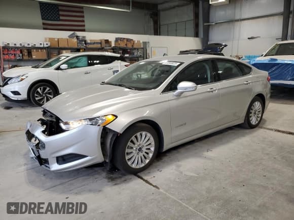 ✅ 2013 Ford Fusion SE Hybrid • VIN: 3FA6P0LU9DR361582 • Lot: 87093625. Listed on Copart with 54,118 mi. Free auction sales archive from the USA and detailed vehicle history report at DreamBid. Image 1.