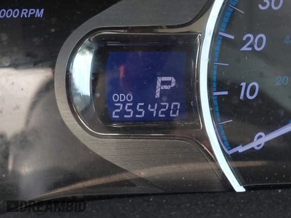 ✅ 2013 Toyota Sienna XLE AAS • VIN: 5TDYK3DC5DS402358 • Lot: 42977996. Listed on IAAI with 255,420 mi. Free auction sales archive from the USA and detailed vehicle history report at DreamBid. Image 16.