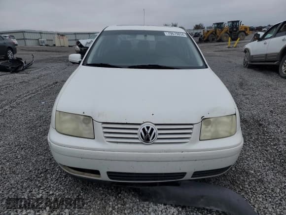 ✅ 2002 Volkswagen Jetta GLS • VIN: 3VWSE69M52M065796 • Lot: 79679834. Wystawiony na Copart z przebiegiem 185 226 mil. Bezpłatny archiwum sprzedaży aukcyjnych z USA i szczegółowy raport historii pojazdu na DreamBid. Zdjęcie 5.