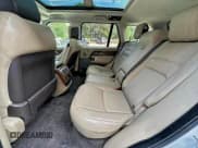 ✅ 2019 Land Rover Range Rover HSE • VIN: SALGS2SV9KA518093 • Lot: 96938135. Wystawiony na Copart z przebiegiem 122 989 mil. Bezpłatny archiwum sprzedaży aukcyjnych z USA i szczegółowy raport historii pojazdu na DreamBid. Zdjęcie 14.