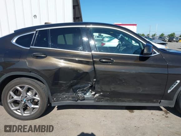 ✅ 2020 BMW X4 xDrive30i • VIN: 5UX2V1C05L9C41372 • Lot: 42316997. Listed on IAAI with 73,412 mi. Free auction sales archive from the USA and detailed vehicle history report at DreamBid. Image 6.