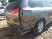 ✅ 2014 Toyota Sienna LE AAS • VIN: 5TDKK3DC5ES464205 • Lot: 43066275. Listed on IAAI with 194,999 mi. Free auction sales archive from the USA and detailed vehicle history report at DreamBid. Image 12.