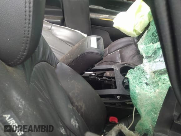 ✅ 2019 Lincoln MKT • VIN: 2LMHJ5NK6KBL02630 • Лот: 36392879. Опубликован ранее на IAAI с пробегом Не указан. Бесплатный доступ к архиву аукционных продаж из США и подробный отчёт об истории автомобиля на DreamBid. Изображение 5.