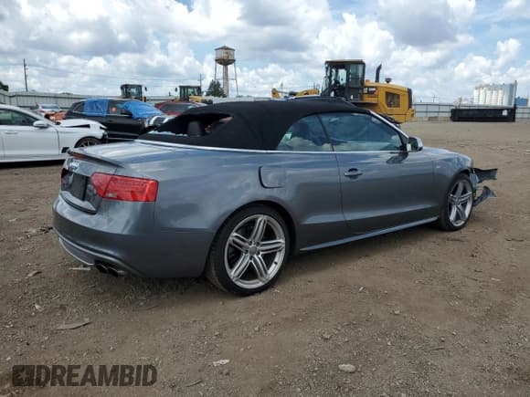 ✅ 2013 Audi S5 Premium Plus • VIN: WAUCGAFH9DN001083 • Lot: 62885355. Listed on Copart with 170,629 mi. Free auction sales archive from the USA and detailed vehicle history report at DreamBid. Image 3.