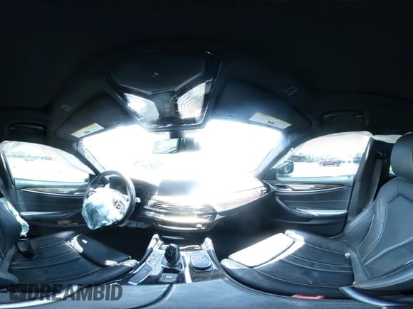 ✅ 2019 BMW 5 Series 540i • VIN: WBAJE5C54KWW19756 • Lot: 42905901. Listed on IAAI with 47,066 mi. Free auction sales archive from the USA and detailed vehicle history report at DreamBid. Image 18.