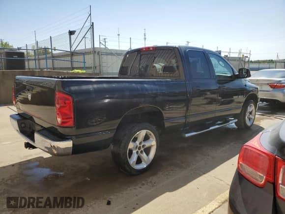 2007 Dodge 1500 SLT с VIN 1D7HA18P17S275663, выставлен на аукционе Copart как лот 70606434 с пробегом 215 688 миль миль и На запчасти • Non repairable. История ставок и продаж доступна на DreamBid. Изображение 3.