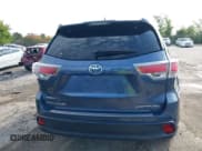✅ 2016 Toyota Highlander Limited • VIN: 5TDDKRFH0GS299039 • Lot: 43268041. Wystawiony na IAAI z przebiegiem 91 795 mil. Bezpłatny archiwum sprzedaży aukcyjnych z USA i szczegółowy raport historii pojazdu na DreamBid. Zdjęcie 16.