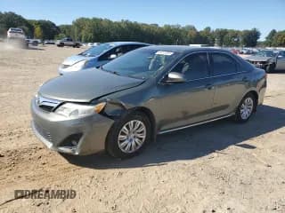 ✅ 2014 Toyota Camry LE • VIN: 4T4BF1FK8ER397612 • Lot: 89710355. Listed on Copart with 71,986 mi. Free auction sales archive from the USA and detailed vehicle history report at DreamBid. Image 1.