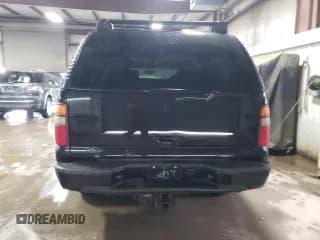 ✅ 2003 Chevrolet Suburban Z71 • VIN: 3GNFK16Z93G287796 • Lot: 49619325. Wystawiony na Copart z przebiegiem 230 029 mil. Bezpłatny archiwum sprzedaży aukcyjnych z USA i szczegółowy raport historii pojazdu na DreamBid. Zdjęcie 6.