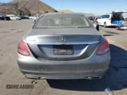 ✅ 2017 Mercedes-Benz C 300 • VIN: 55SWF4JBXHU198436 • Lot: 90936225. Wystawiony na Copart z przebiegiem 126 921 mil. Bezpłatny archiwum sprzedaży aukcyjnych z USA i szczegółowy raport historii pojazdu na DreamBid. Zdjęcie 6.