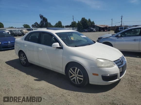 ✅ 2006 Volkswagen Jetta 2.5L • VIN: 3VWSG71K76M715650 • Лот: 55878025. Опубликован ранее на Copart с пробегом 194 445 миль. Бесплатный доступ к архиву аукционных продаж из США и подробный отчёт об истории автомобиля на DreamBid. Изображение 4.