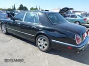 ✅ 2001 Bentley Arnage • VIN: SCBLC31E11CX06297 • Lot: 41980275. Wystawiony na IAAI z przebiegiem 63 510 mil. Bezpłatny archiwum sprzedaży aukcyjnych z USA i szczegółowy raport historii pojazdu na DreamBid. Zdjęcie 3.