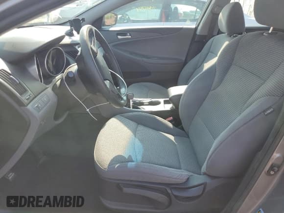 ✅ 2011 Hyundai Sonata GLS • VIN: 5NPEB4AC0BH055487 • Lot: 71180654. Listed on Copart with 125,295 mi. Free auction sales archive from the USA and detailed vehicle history report at DreamBid. Image 7.