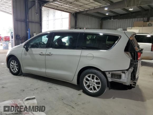 ✅ 2017 Chrysler Pacifica Touring • VIN: 2C4RC1DG4HR584786 • Lot: 60220075. Wystawiony na Copart z przebiegiem 115 725 mil. Bezpłatny archiwum sprzedaży aukcyjnych z USA i szczegółowy raport historii pojazdu na DreamBid. Zdjęcie 2.